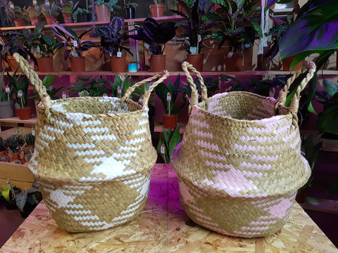 Handmade Seagrass Baskets white & pink